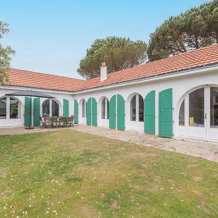 Longere Familiale Proche Et Golf