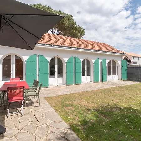 Longere Familiale Proche Et Golf * Pornic