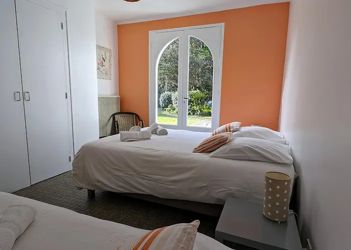 Longere Familiale Proche Et Golf Villa